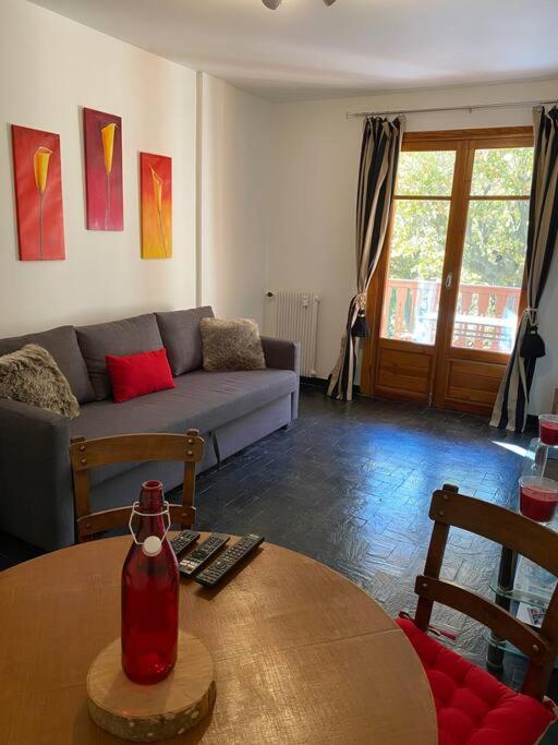 Charmant Appartement Renove Au Coeur Du Village Saint-Martin-Vesubie Luaran gambar